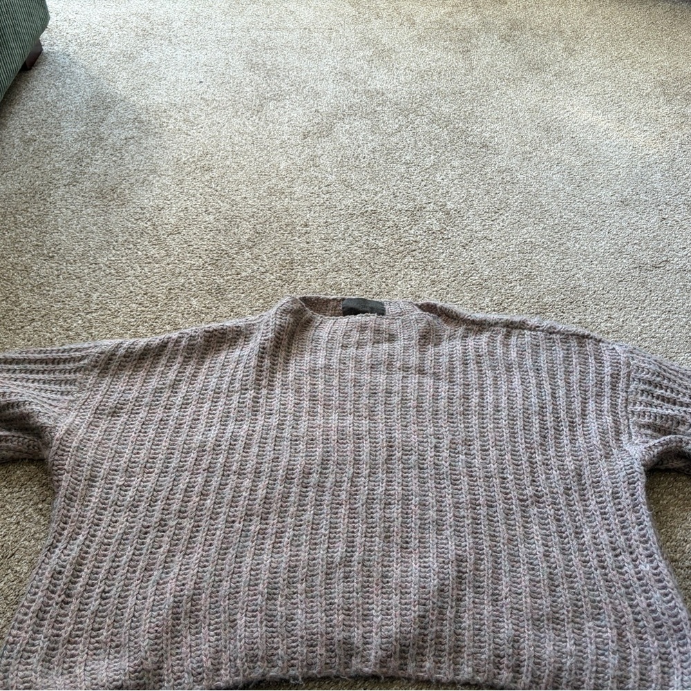 Cozy Knit Women's Sweater - Gray